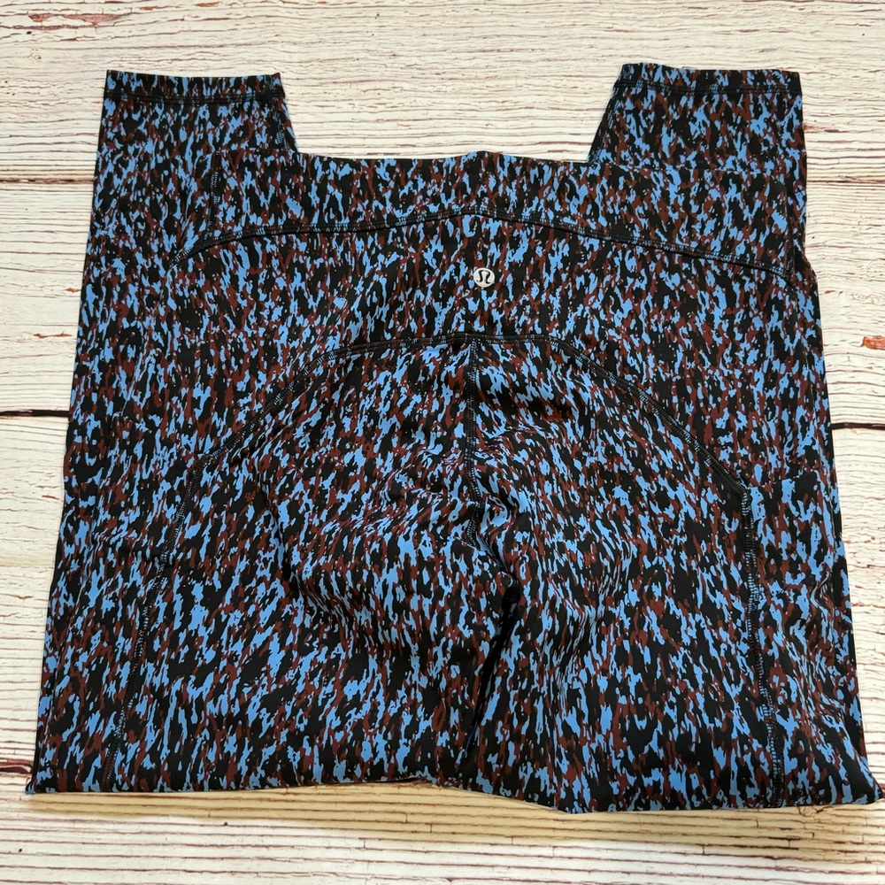 NWT Lululemon Power Thru High-Rise Tight 25" Leopard Camo Blue Nile Multi Sz 10 - Picture 9 of 12